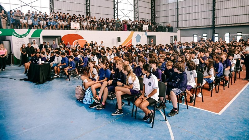 Orgullo escobarense: el Colegio preuniversitario UBA inició el ciclo lectivo 2026