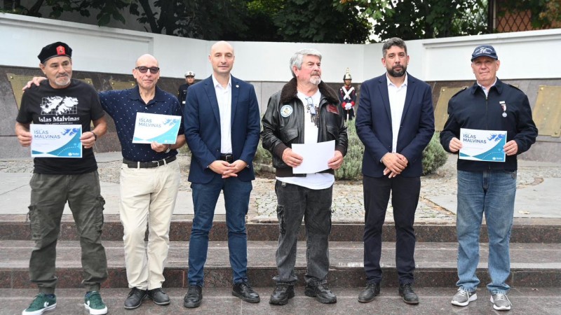 Acto por Malvinas en Escobar: emoción y un nuevo viaje a las islas de los Veteranos gracias a un programa municipal