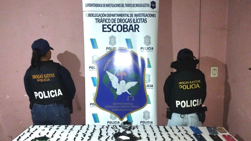 Cayó una banda narcocriminal de 12 personas en Savio: todos detenidos y más de 400 dosis de cocaína secuestradas