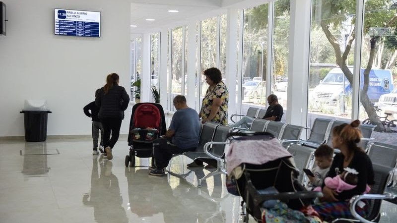 El sistema sanitario municipal de Escobar resiste al desfinanciamiento del gobierno nacional mientras cada día atiende a más gente