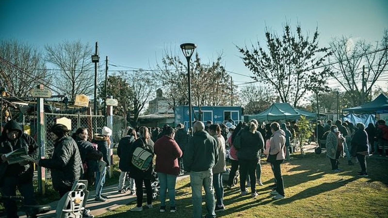 En Maquinista Savio y Belén de Escobar se desplegaron operativos integrales de salud y se entregaron más de 400 pares de lentes