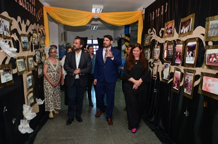 Maquinista Savio: Ariel Sujarchuk participó del 50° aniversario de la Escuela Primaria "José Hernández"