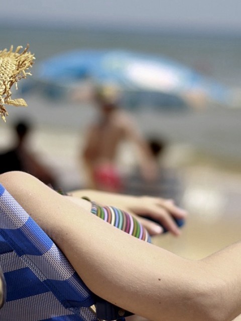 Sombreros y lentes de sol