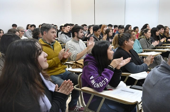 Julio Zamora participó del programa municipal "Decidí Tu Vocación" destinado a jóvenes que buscan una profesión