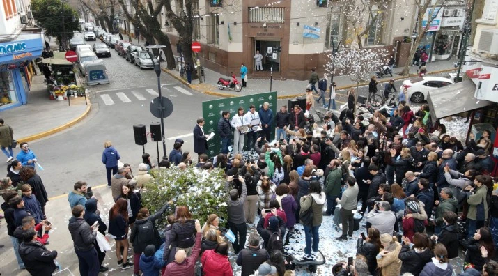 Masivo festejo en San Isidro para recibir al medallista olímpico Mateo Majdalani