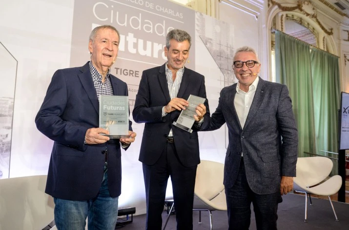 Con la temática "Modelos de Gestión", el intendente Julio Zamora encabezó el cierre del ciclo de charlas Ciudades Futuras