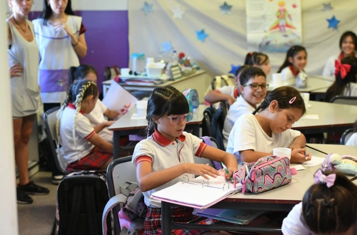 Soledad Martínez: "Más de 3.500 chicos volvieron a clases en las escuelas municipales de Vicente López, sin paros, sin problemas de infraestructura, con tecnología y los mejores docentes"