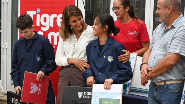 El Municipio de Tigre entregó kits escolares a 130 estudiantes de la Escuela Técnica N°4 de Don Torcuato