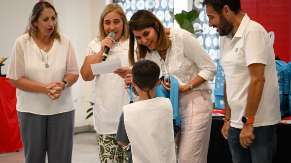 General Pacheco: estudiantes de la Escuela Primaria N° 36 recibieron kits escolares entregados por el Municipio de Tigre