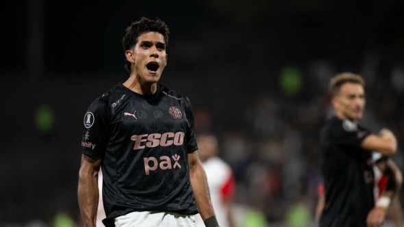 Platense le ganó a Independiente Santa Fe y se mete en zona de clasificación en la Copa Libertadores 2026